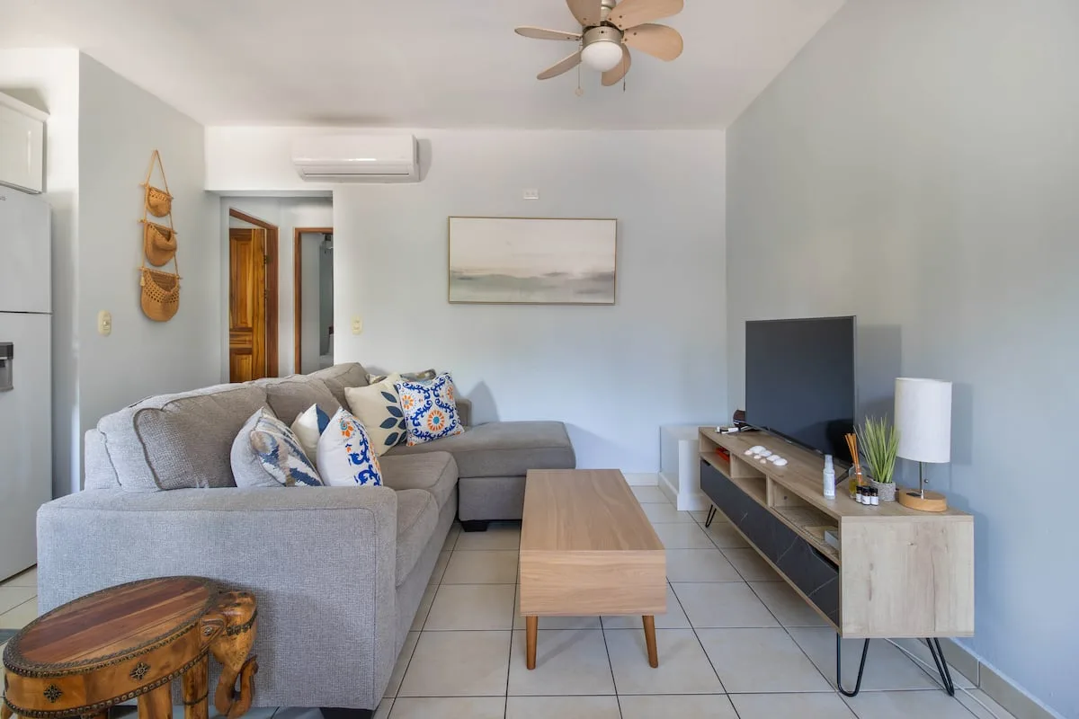 Living room at Casa Liro with sofa and smart TV