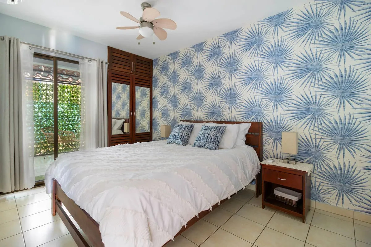 Bedroom at Casa Liro with queen bed